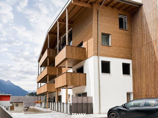 Modernes Wohnen in Fulpmes – Stilvolle 2 Zimmer Neubauwohnung mit Carport!