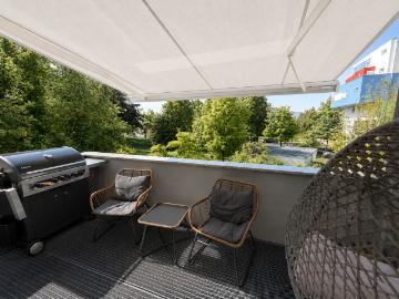 Modernes Wohnen mit Balkon, Aufzug & zwei Stellplätzen – gepflegte 3 Zimmer Wohnung in Dachau