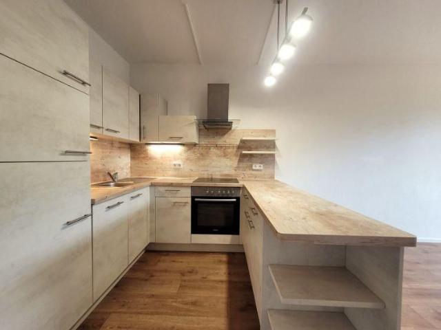 Modernes Wohnen mit Einbauküche und Balkon – 3 Raum Wohnung zum Wohlfühlen!