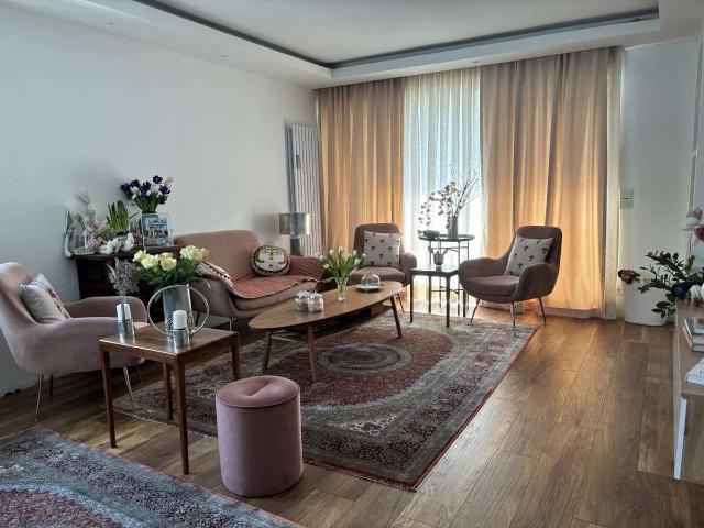 Modernes Wohnen mit Stil – 3 Zimmer Wohnung mit 20 m² Sonnenbalkon + 35 m² Hobbyraum