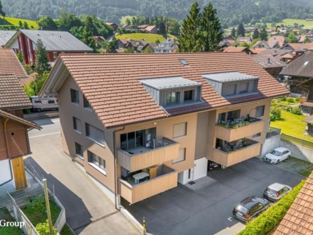 Modernes Wohnen mit Weitblick in Wimmis, vereint Ruhe, Komfort und Aussicht