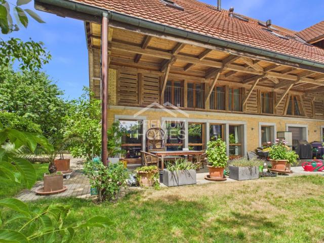 Modernes Zuhause mit viel Raum und Komfort