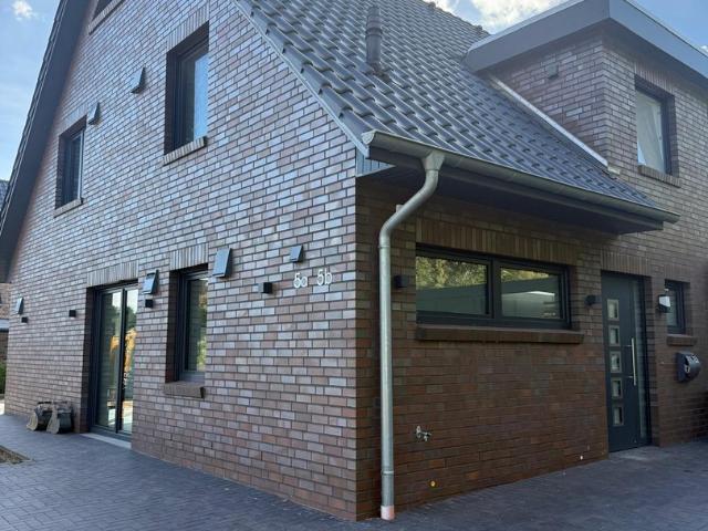 Modernes Zuhause im Grünen helle Doppelhaushälfte in ruhiger, ländlicher Lage