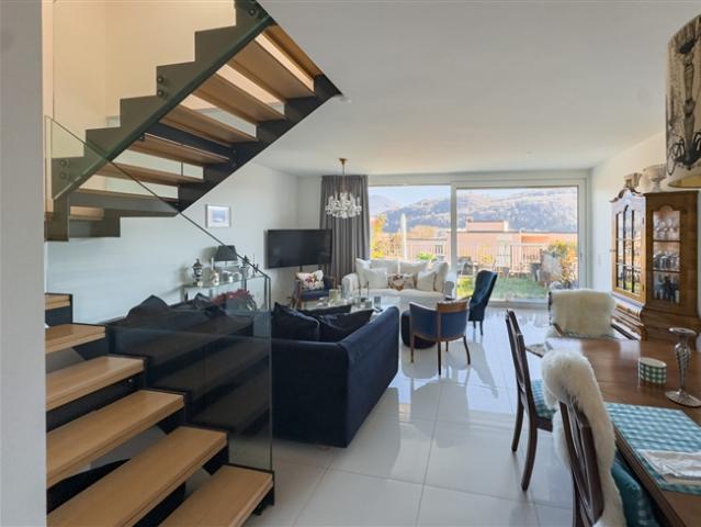 Moderne angrenzende Villa mit Garten in Agno
