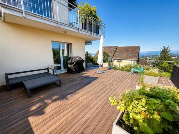 Modernes Apartment 5,5 Zimmer mit Terrasse, Garten Blick See