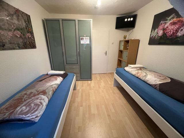 Modernes Apartment 9, Bochum Amsterdam Apartments for Rent