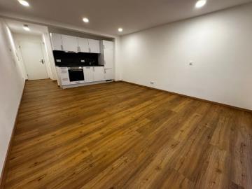 Modernes Appartement mit Einbauküche !