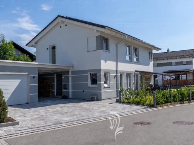 Modernes Architektenhaus mit A+ Energieeffizienz und großzügigem Raumangebot