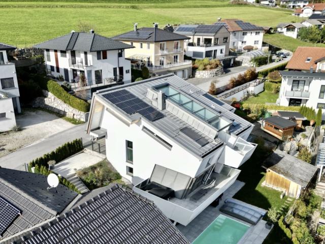 Modernes Architektenhaus mit Seeblick