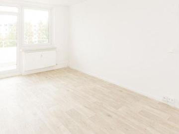 Modernes Bad mit Fenster / Aufzug