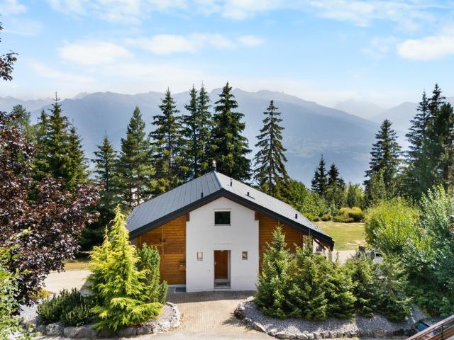 Modernes Chalet in der Nähe des Zentrums, in einer Zweitwohnung