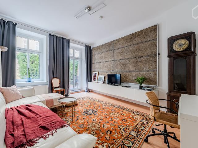 Modernes Design Apartment mit privater Terrasse im Herzen von Friedrichshain