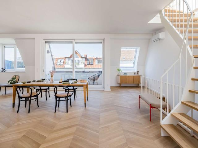 Modernes Design trifft auf Luxus: zweistöckiges Penthouse in Berlin Charlottenburg