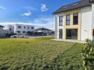 Modernes Eckreihenhaus großer Garten Süd West Ausrichtung 5 Zimmer 2 Stellplätze