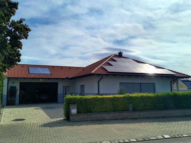 Modernes, ebenerdiges Einfamilienhaus in Neusiedl am See – 750 m² Grundstück & großzügige Garage