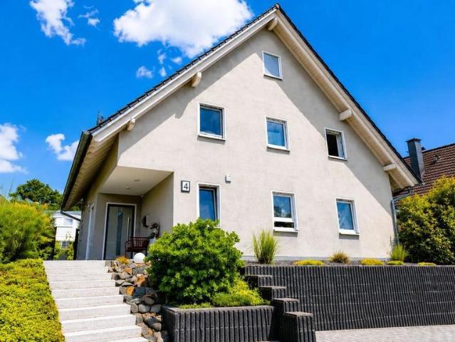 Modernes EFH 168qm 50min von Karlsruhe entfernt PV & FuBo Heiz