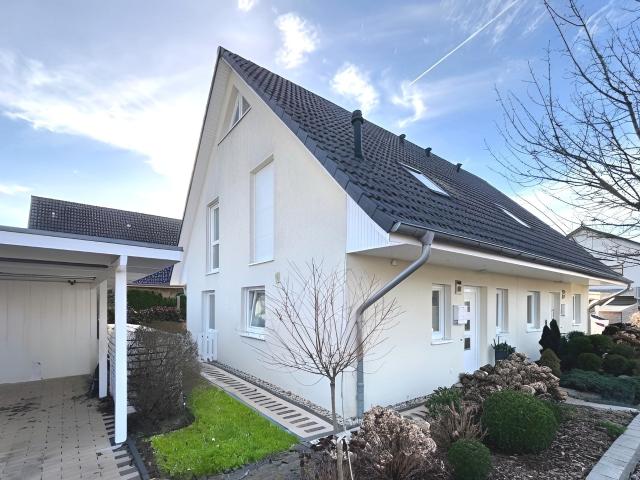 Modernes EFH mit Einliegerwohnung