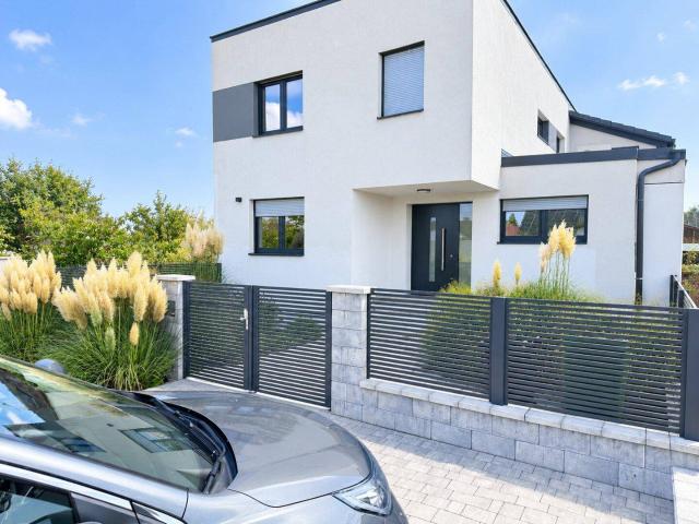 Familienfreundliches Haus | Eigengrund mit Garten & Terrasse | 3 Stellplätze | S Bahn Anbindung