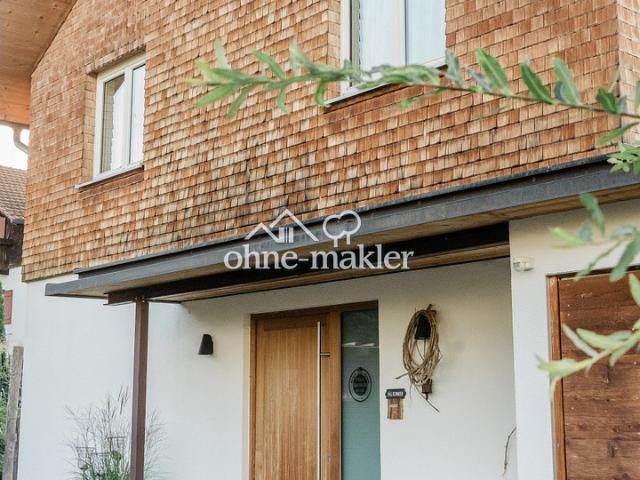 Modernes Einfamilienhaus im Grünen