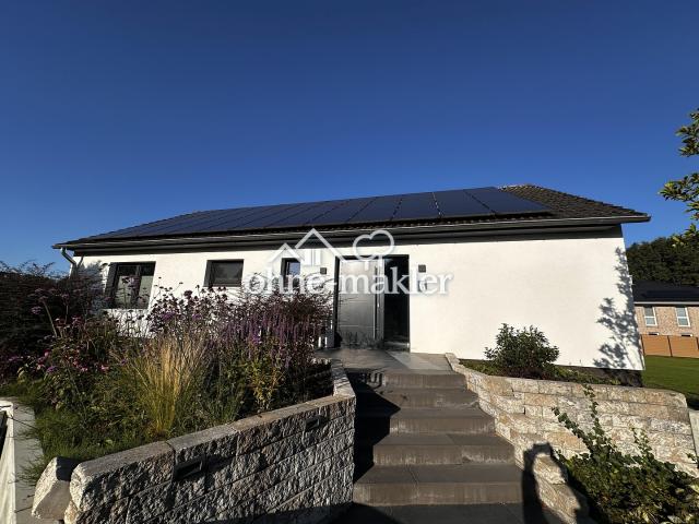 Modernes Einfamilienhaus in Feldrandlage