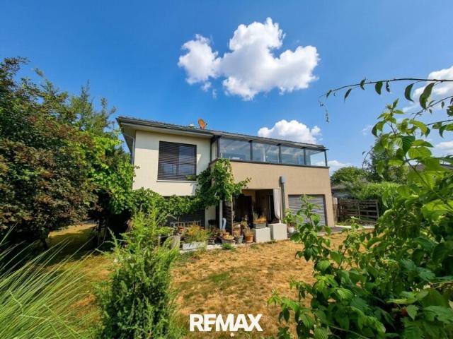 Modernes Einfamilienhaus in Helpfau Uttendorf mit Naturgarten und Werkstatt