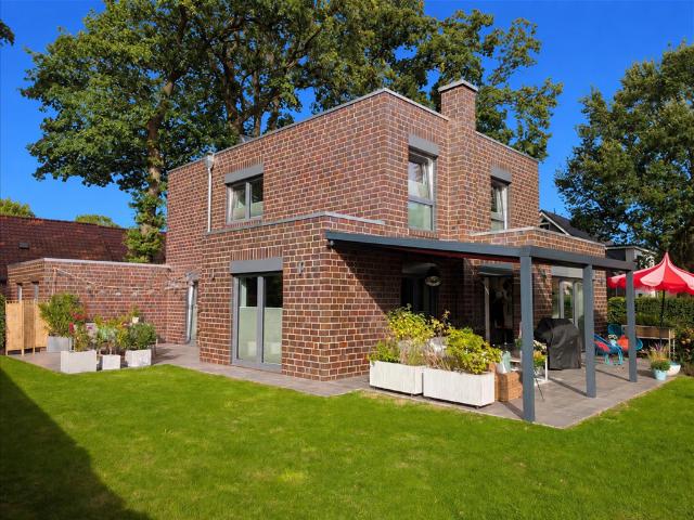 Modernes Einfamilienhaus in ruhiger Lage neuwertiger Zustand