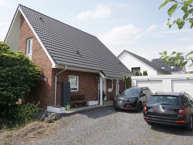 Modernes Einfamilienhaus in ruhiger Lage. Keine Käuferprovision!