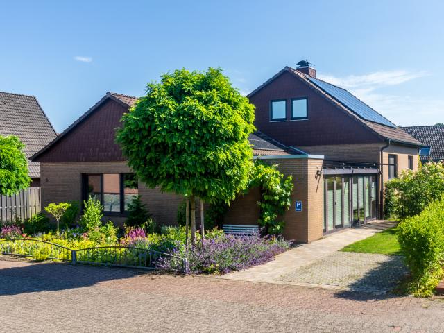 Modernes Einfamilienhaus in zentraler und verkehrsberuhigter Lage von Wardenburg