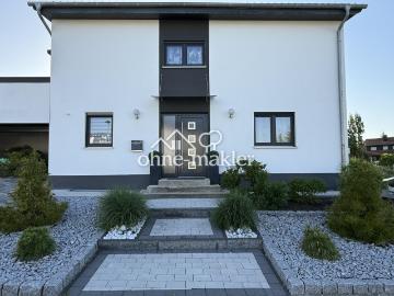 Modernes Einfamilienhaus mit Einliegerwohnung