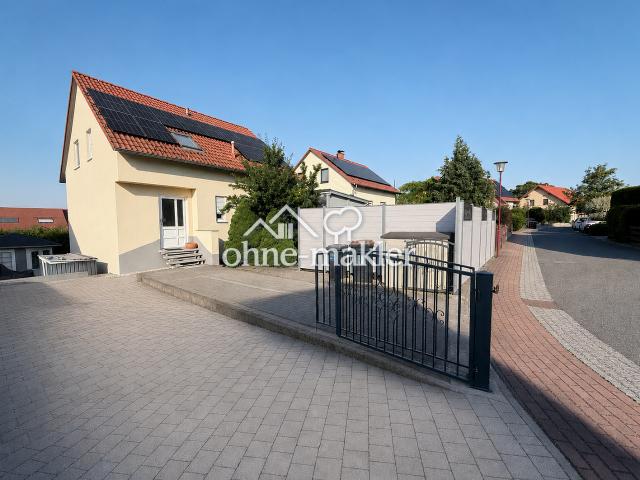 Modernes Einfamilienhaus mit Einliegerwohnung in beliebter Wohnlage