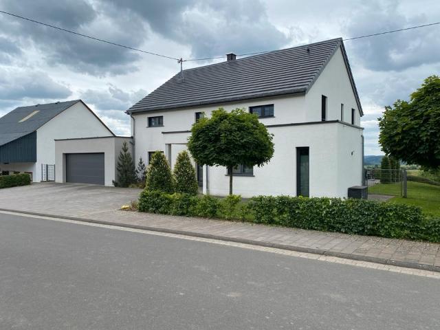 Modernes Einfamilienhaus mit Fernsicht