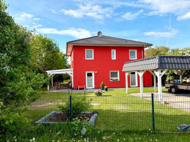 Modernes Einfamilienhaus mit großem Garten provisionsfrei