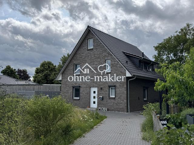 Modernes Einfamilienhaus mit hochwertiger Ausstattung und Smart Home System in Groß Wesenberg