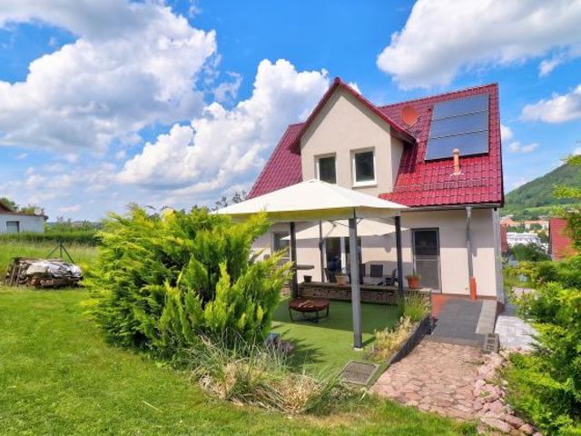 Modernes Einfamilienhaus mit idyllischem Garten und Garage in Heilbad Heiligenstadt