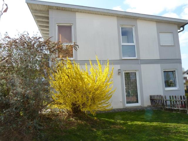 modernes Einfamilienhaus mit kontr. Wohnraumlüftung + Wärmepumpe