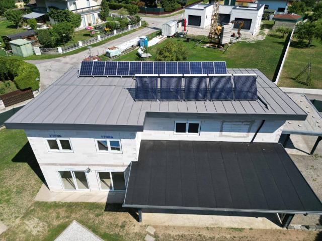 Modernes Einfamilienhaus mit POOL PV Anlage und großzügigen Grundstück !