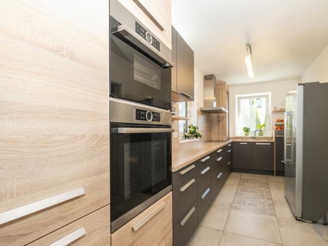 Modernes Einfamilienhaus mit sonnigem Garten in Bergheim