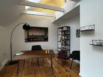 Modernes Einfamilienhaus mit Terrasse und privatem Gartenanteil in Berlin Westend