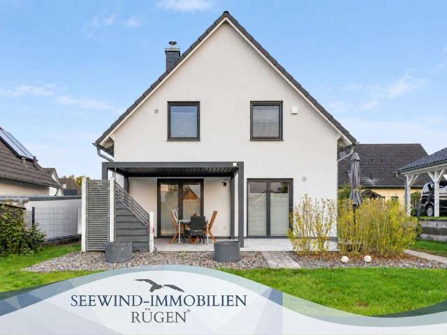 Modernes Einfamilienhaus von 2016 in ruhiger Lage mit unverbaubarem Blick in Bergen auf Rügen