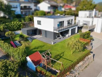 Modernes Familienhaus mit Aussicht – Kita, Schule & Einkauf