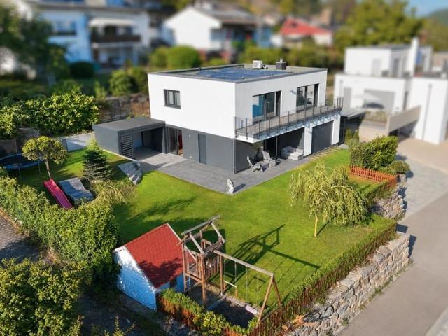 Modernes Familienhaus mit Aussicht – Kita, Schule & Einkauf