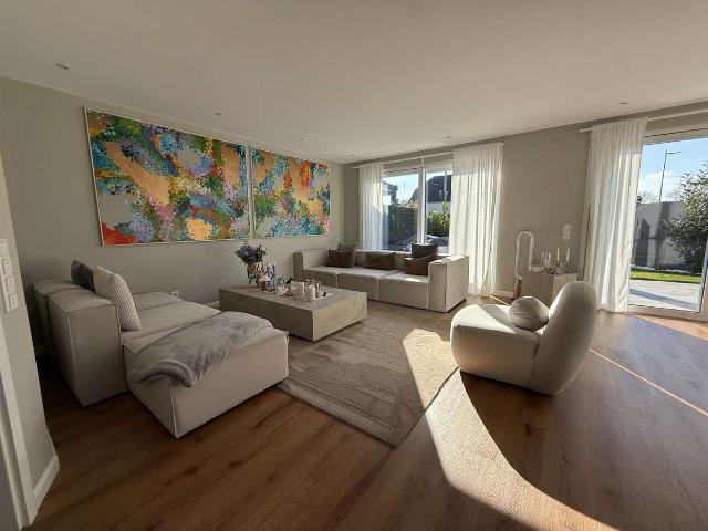 Modernes Familienhaus mit 206 m² Wohnfläche, Garten & Terrasse in familienfreundlicher Lage von Biel