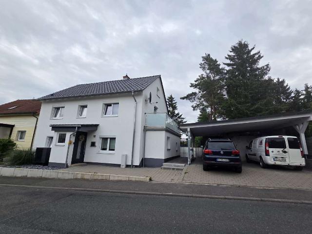 Modernes Familienleben: Freistehendes Einfamilienhaus in Coburg
