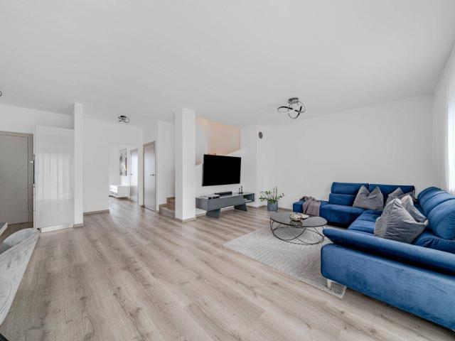 Modernes Wohnen als Familie: Bezugsfertige 5 Zimmer Doppelhaushälfte mit Eigengarten