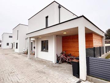 House for sale in 3462 - Garten, Ausgestattete Küche