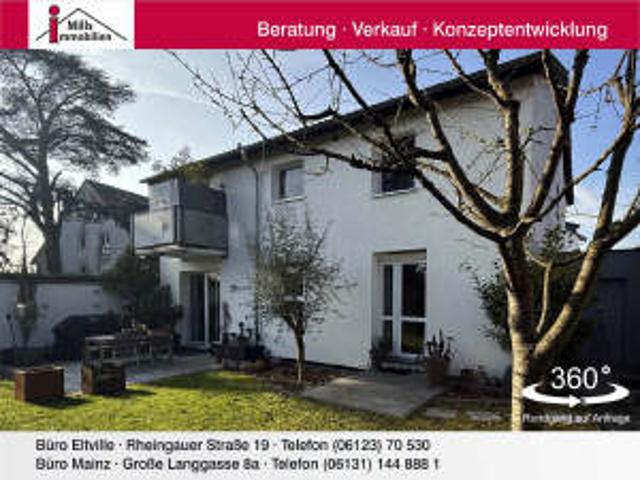 Modernes, großzügiges 1 2 Familienhaus mit schöner Terrasse und Garten