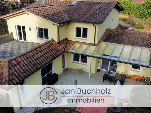 Modernes Haus mit sehr guter Energieeffizienz und Einliegerwohnung in begehrter Lage