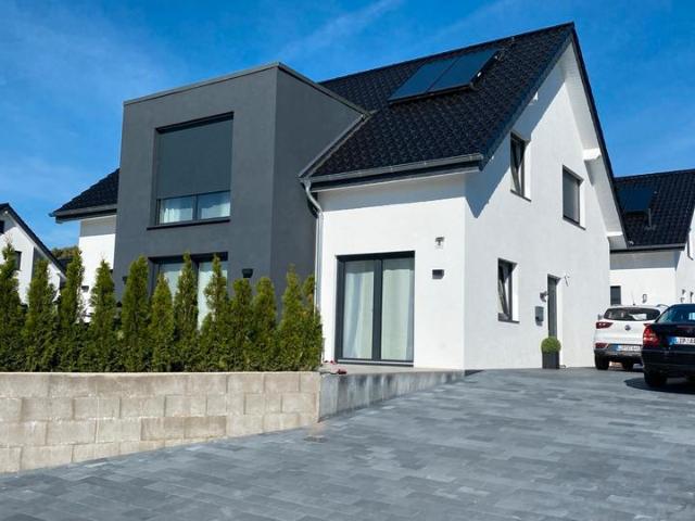 Modernes Haus ohne Provision