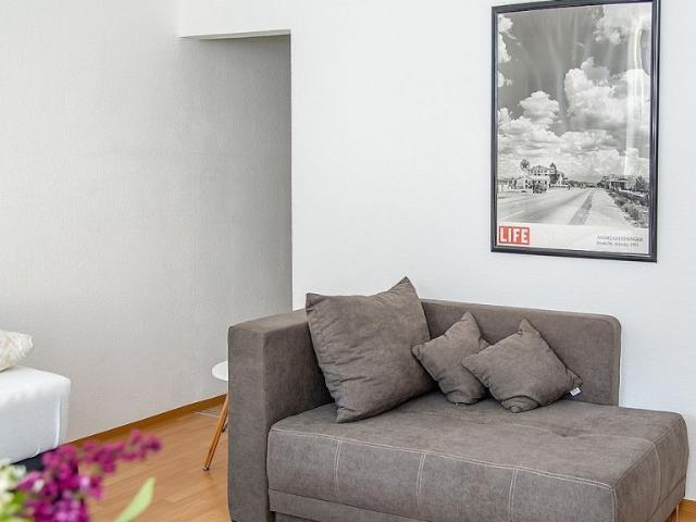 Modernes, hochwertig möbliertes Apartment mit WLAN ruhig gelegen am Nürnberger Plärrer