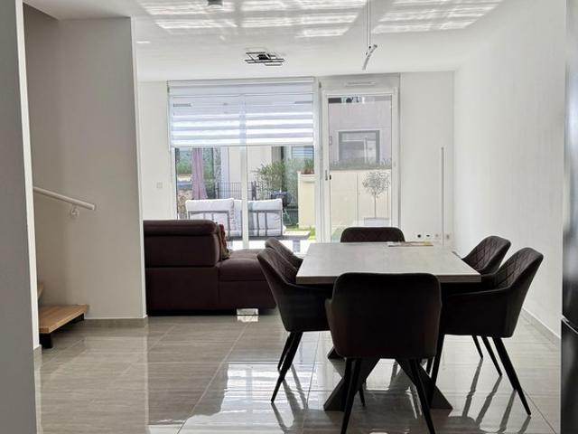 PROVISIONSFREI – Bezugsfertiges KfW 55 Haus | 145 m² | Garten, Stellplatz & familienfreundliche Lage
